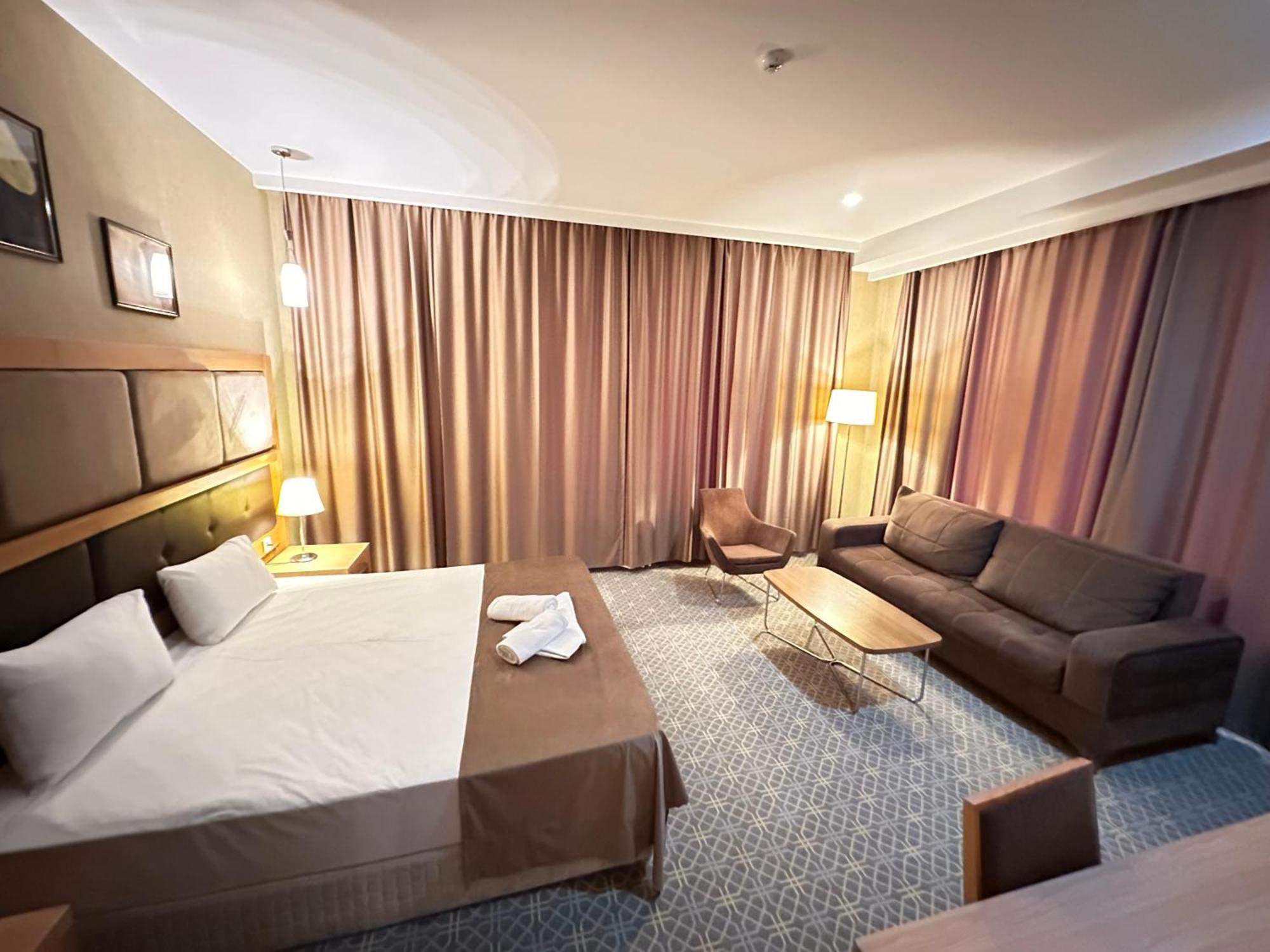 באקו Gm City Hotel חדר תמונה
