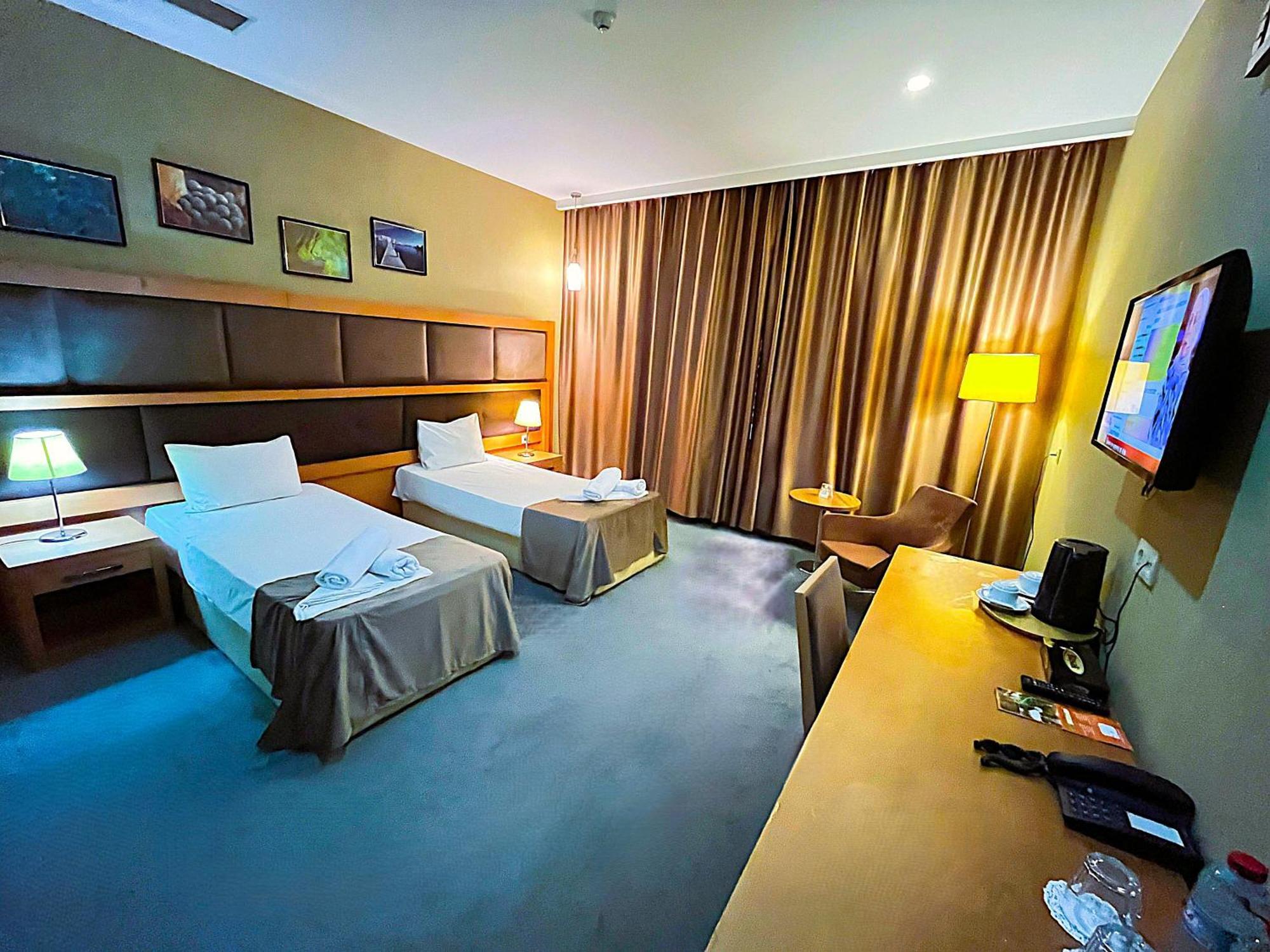 באקו Gm City Hotel חדר תמונה